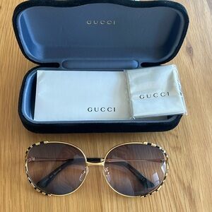 Gucci sunglasses (authentic)